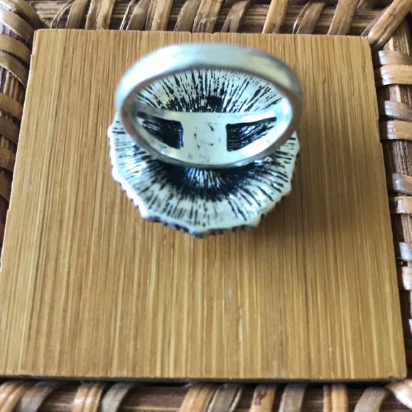 CLUB MONACO|SILVER STATEMENT RING - Picture 10 of 11